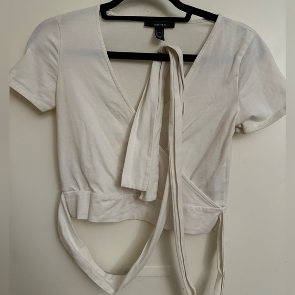 Forever 21 Short Sleeve Wrap White Crop Top - Picture 2 of 3